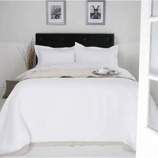 Linge de lit en coton Égyptien 120 fils/cm& - 300TC avec rayures de satin